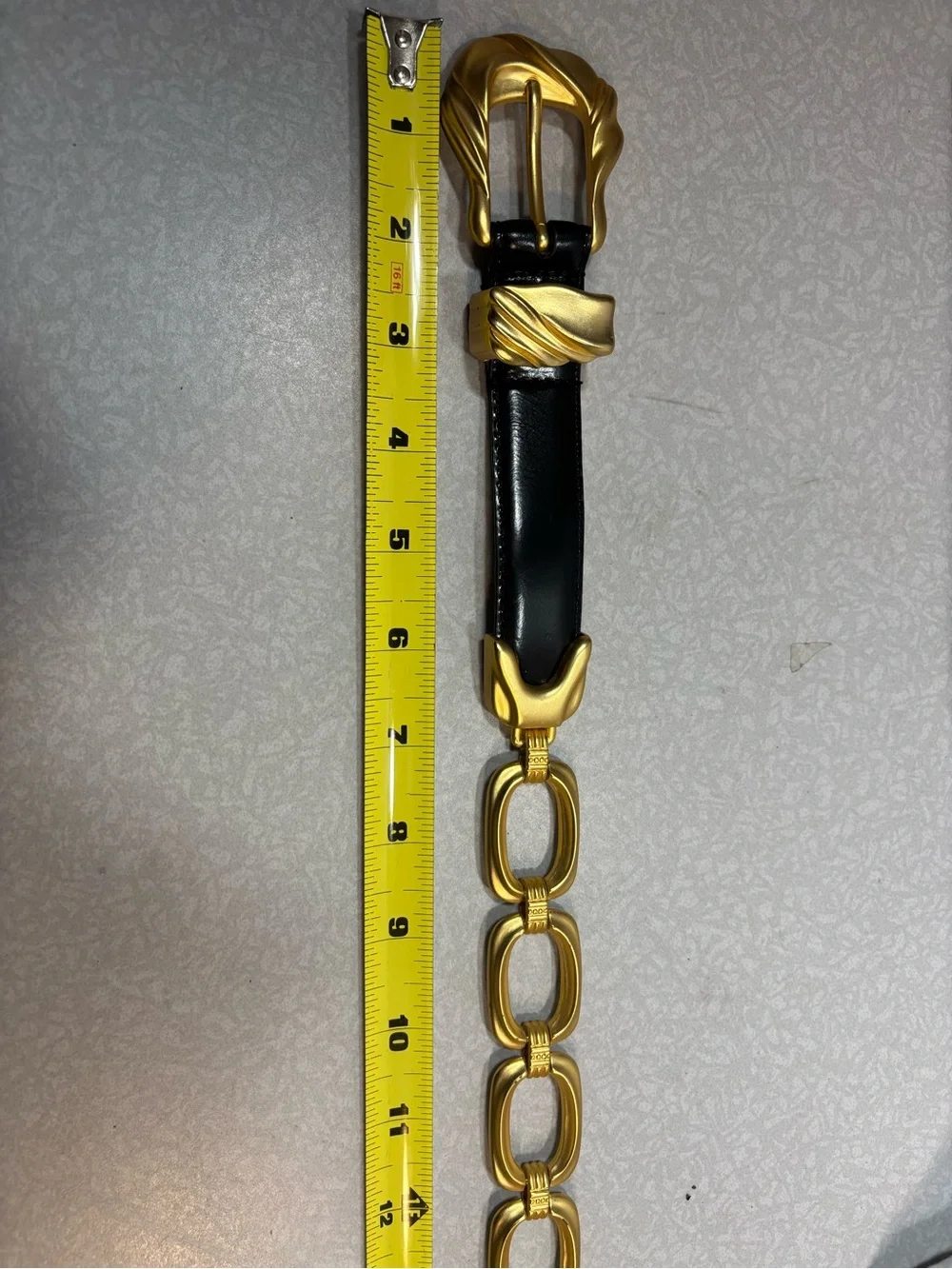 R 1997 Black Leather and Gold Chain Belt Women's S Vintage Italian Leather